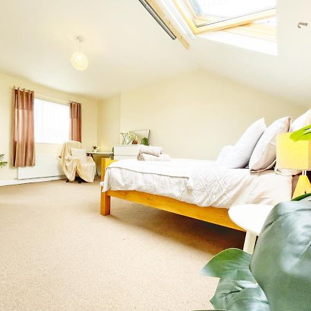5 Bedroom, Sleeps 9 - Base To Explore Liverpool And Beyond Ліверпуль Екстер'єр фото