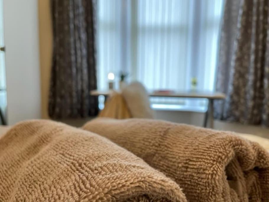 5 Bedroom, Sleeps 9 - Base To Explore Liverpool And Beyond Ліверпуль Екстер'єр фото