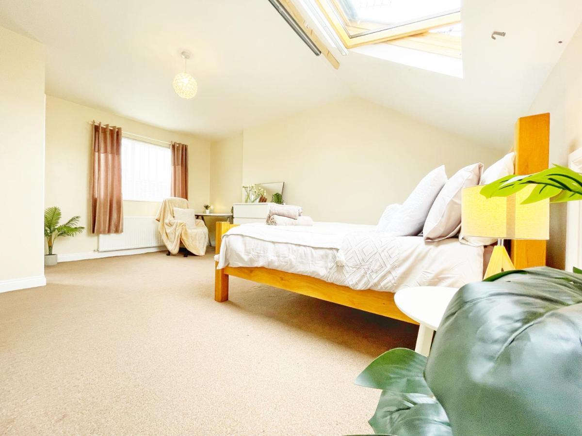 5 Bedroom, Sleeps 9 - Base To Explore Liverpool And Beyond Ліверпуль Екстер'єр фото